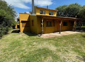 Casa · 128m² · 4 Ambientes · 1 Cochera · Vendo Casa en Carpinteria