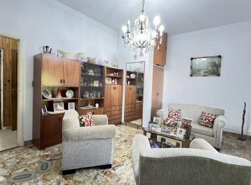 PH · 367m² · 5 Ambientes · PH Venta 5 Ambientes con Dos Locales y Quincho