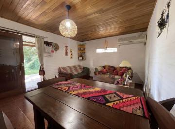 Casa · 78m² · 2 Ambientes · Casa con Amplio Terreno en Venta en Colonia