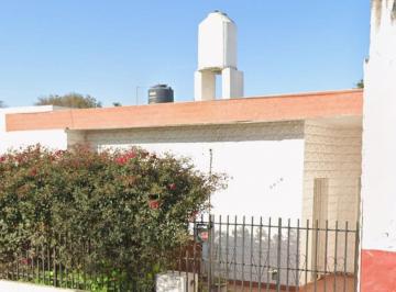 Casa · 115m² · 5 Ambientes · Venta Casa 3 Dorm. en Barrio San Martin