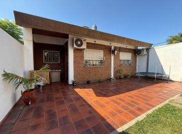 Casa · 60m² · 3 Ambientes · 3 Cocheras · Venta Casa 3 Ambientes Lote Propio Ramos Mejia