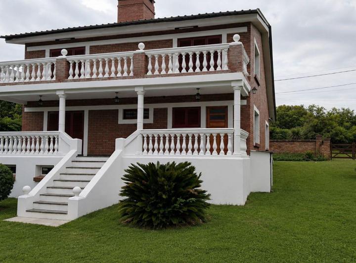 Casa · 202m² · 5 Ambientes · 1 Cochera