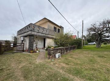 Casa · 189m² · 5 Ambientes · 1 Cochera · Venta Casa Nuda Propiedad Santa Lucia del Este