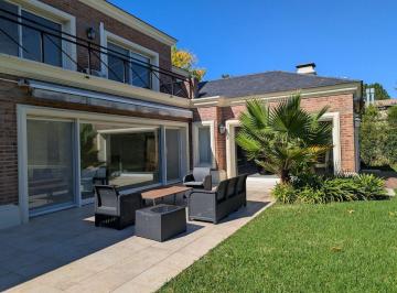 Casa · 354m² · 7 Ambientes · 2 Cocheras · Venta Casa 4 Dorm. Pileta La Isla Nordelta