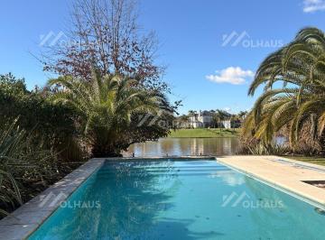 Casa · 270m² · 6 Ambientes · 1 Cochera · Casa en Alquiler en Santa Catalina, Villanueva, Tigre