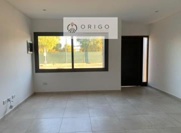 Casa · 190m² · 9 Ambientes · 2 Cocheras · Casa en Venta Pinares de Furlotti