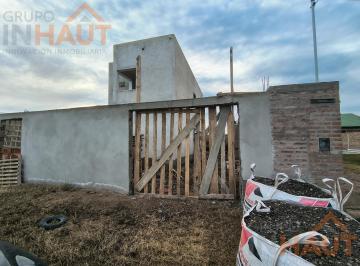 Casa · 114m² · 5 Ambientes · 1 Cochera · Casa en Cinco Saltos