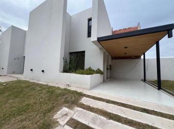 Casa de 6 ambientes, La Calera · Dúplex a Estrenar en Nativa Housing | 2 Dorm. | Galería con Asador | Cochera