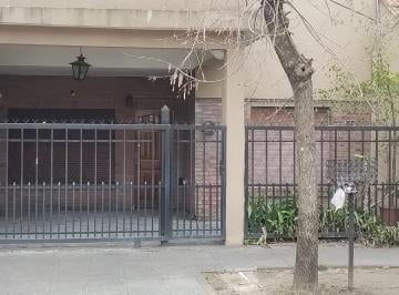 PH · 50m² · 3 Ambientes · 2 Cocheras · PH F. Frias y Liszt Tres Ambientes, Entrada de Auto Semi Cubierto, Livig Comedor, un Dormitorio, Coci