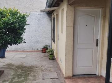 Departamento · 40m² · 2 Ambientes · Dpto Interno Dos Ambientes con Patio y Lavadero - Parque Quirno