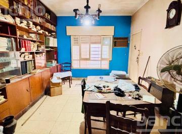 Casa · 122m² · 5 Ambientes · Venta Casa Doble Interna a Reciclar en Lourdes