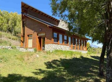Casa · 136m² · 5 Ambientes · Casa en Paraje Arroyo Minas - Epuyén