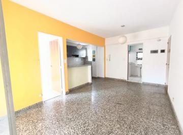Departamento · 35m² · 2 Ambientes · Alquiler Deparatemento 2 Ambientes Muy Buena Ubicacion Cocina Integrada Caballito