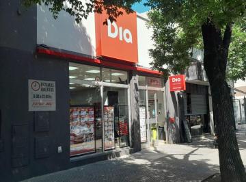Local comercial · 268m² · Local Apto Super - Posibilidad de Renta Inmediata - Floresta