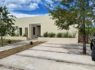 Casa · 167m² · 4 Ambientes · 2 Cocheras · Venta Casa - Barrio El Naudir / Escobar