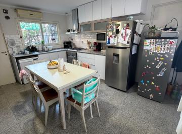 Casa de 7 ambientes, Gobernador Benegas · Hermosa Casa en Barrio Trapiche