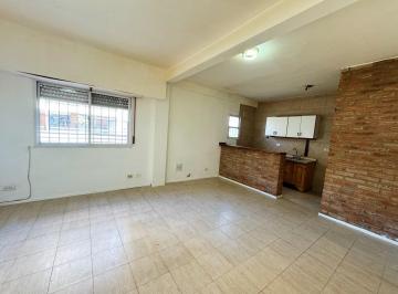 Departamento · 48m² · 2 Ambientes · Departamento en Alquiler en Planta Baja