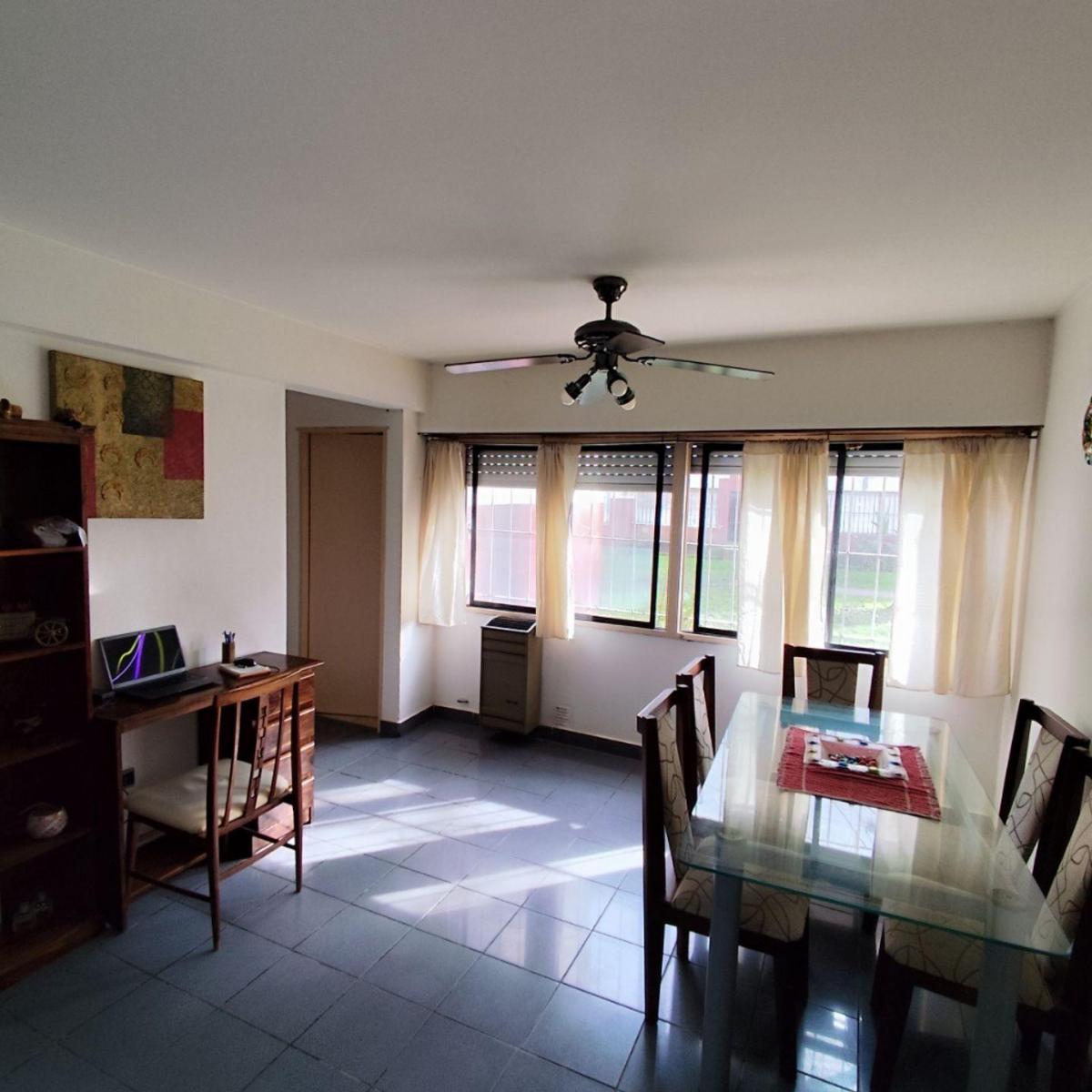 Depto 3 amb, 52m² en planta baja con cochera y lavadero — Termas de Río Hondo