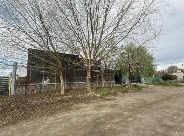 Casa · 800m² · 5 Ambientes · Venta - Casa en Barrio Residencial Vista Barda - C128