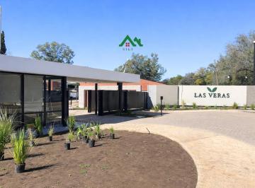 Casa · 147m² · 4 Ambientes · 2 Cocheras · Dúplex en Venta en Housing Las Veras – 2 o 3 Dorm con Seg y Amenities en Valle Escondido