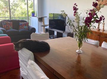 Departamento · 102m² · 2 Ambientes · 1 Cochera · Impecable y Amplio Dpto Frontal a Mtrs de Plaza Independencia