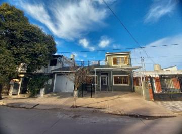 Departamento · 45m² · 2 Ambientes · 1 Cochera · Departamento con Terraza con Asador y Pergola de Estacionamiento