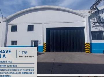 Bodega-Galpón · 1176m² · Alquiler Deposito en Hurlingham