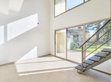 Departamento · 44m² · 2 Ambientes · 1 Cochera · Alquiler Departamento 2 Ambientes en Pb en Complejo Villa Justina