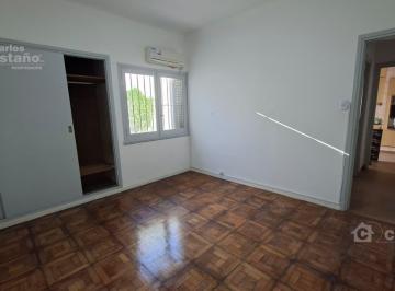 PH · 50m² · 3 Ambientes · PH 3/4 Ambientes Al Frente con Patio y Terraza. Apto Profesional o Vivienda