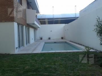 Departamento · 40m² · 1 Dormitorio · Alquilo Departamento 1 Dormitorio, Caseros Al 800, (Pileta y Sum)