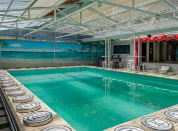 Oficina comercial · 520m² · Venta Salón/oficina 520 m² con Piscina Zona Centro