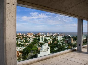 Departamento · 65m² · 3 Ambientes · 1 Cochera · Alquiler de Apartamento Amoblado de 2 Dorm. en Malvín, Montevideo