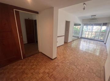 Departamento · 83m² · 5 Ambientes · Venta Dpto 5 Amb, Escritorio y Balcón en Recoleta
