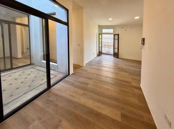 PH · 93m² · 3 Ambientes · PH en Venta 3 Ambientes Patio y Terraza en Boedo