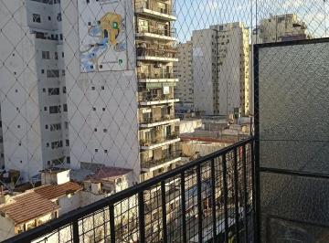 Departamento · 68m² · 4 Ambientes · Cuatro Ambientes Piso Alto con Balcón - Muy Luminoso! Excelente Ubicación! Se Acepta Mascota.