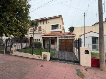 Casa de 5 ambientes, Córdoba · Alquilo PH de 3 Dorm., Cochera Doble, 3 Baños, Aire Acondicionado