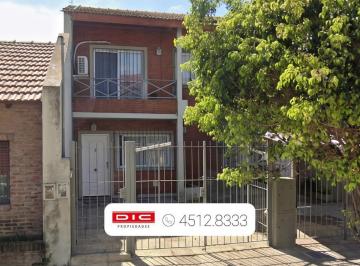Casa · 4 Ambientes · 2 Cocheras · Casa 3 Dorm. Alquiler - Villa Adelina