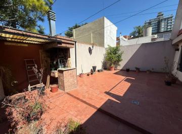 Terreno · 218m² · Lote Propio de 8.66 X 28 en Pleno Centro Lanus Est