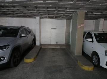 Garage · 11m² · Cochera Bv Chacabuco Edif Argenta V Piso 2 Centro