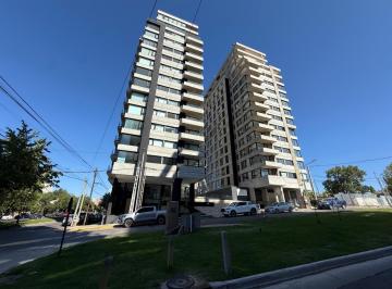Departamento · 240m² · 5 Ambientes · 2 Cocheras · Semipiso de 3 Dorm. con Dos Cocheras - Santa Genoveva