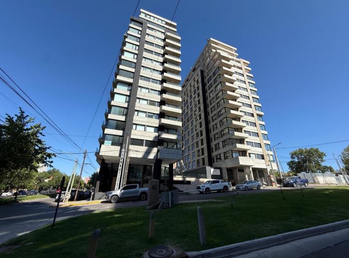 Departamento · 240m² · 5 Ambientes · 2 Cocheras