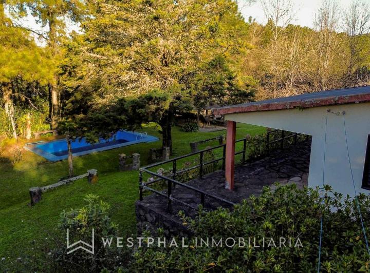 Casa · 190m² · 6 Ambientes · 2 Cocheras