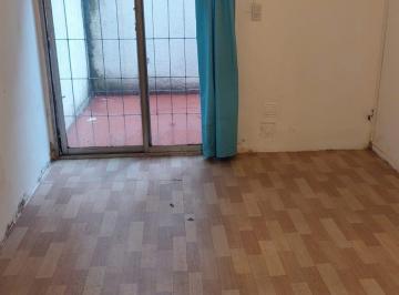 Departamento de 1 ambiente, Retiro · Monoambente 1° Piso Sobre Av Santa Fe Entre Libertad y Talcahuano.