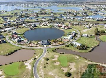 Terreno · 900m² · Oportunidad Financiacion Lote con Vista Al Golf en Venta en El Canton Barrio Golf
