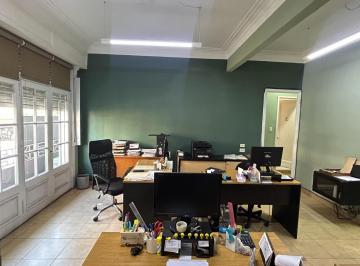 Departamento · 98m² · 4 Ambientes · Negocio Especial - Piso Unico 4 Amb. Al Frente en 1° Piso