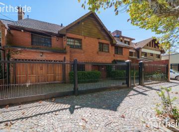 Casa · 502m² · 7 Ambientes · 2 Cocheras · Casa en Venta en Acassuso