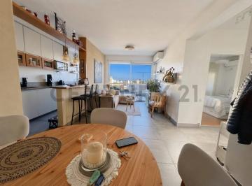 Departamento · 54m² · 3 Ambientes · Exclusivo 3 Ambientes con Terraza y Jardín de Invierno en Parque Centenario / Caballito