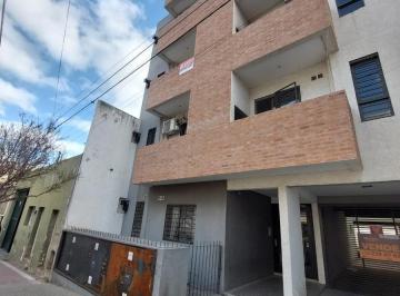 Departamento · 40m² · 1 Dormitorio · Bº Gral Paz: Depto de 1 Dor. C/balcon C/asador!