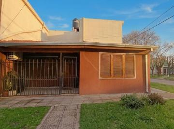 PH · 70m² · 3 Ambientes · Venta PH 3 Ambientes en Castelar Ofrece Financiar