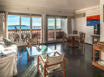 Departamento · 44m² · 2 Ambientes · 1 Cochera · Departamento a Reciclar con Vista Al Mar de 1 Dormitorio en Edificio Vanguardia, 2